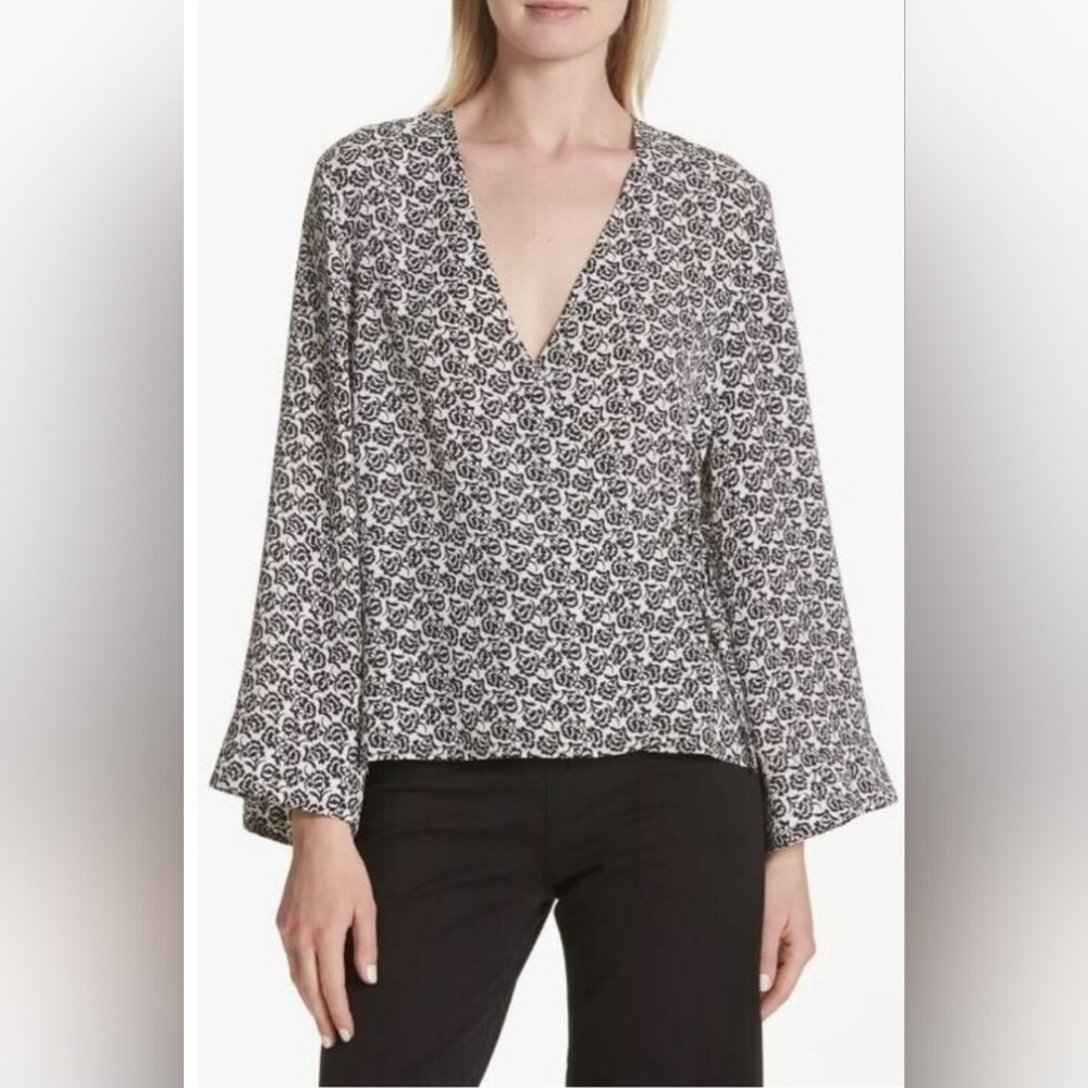 A.L.C. Size 6 Ray Deep V Bell Sleeve‎ Printed Silk Wrap Top Eggshell/Black